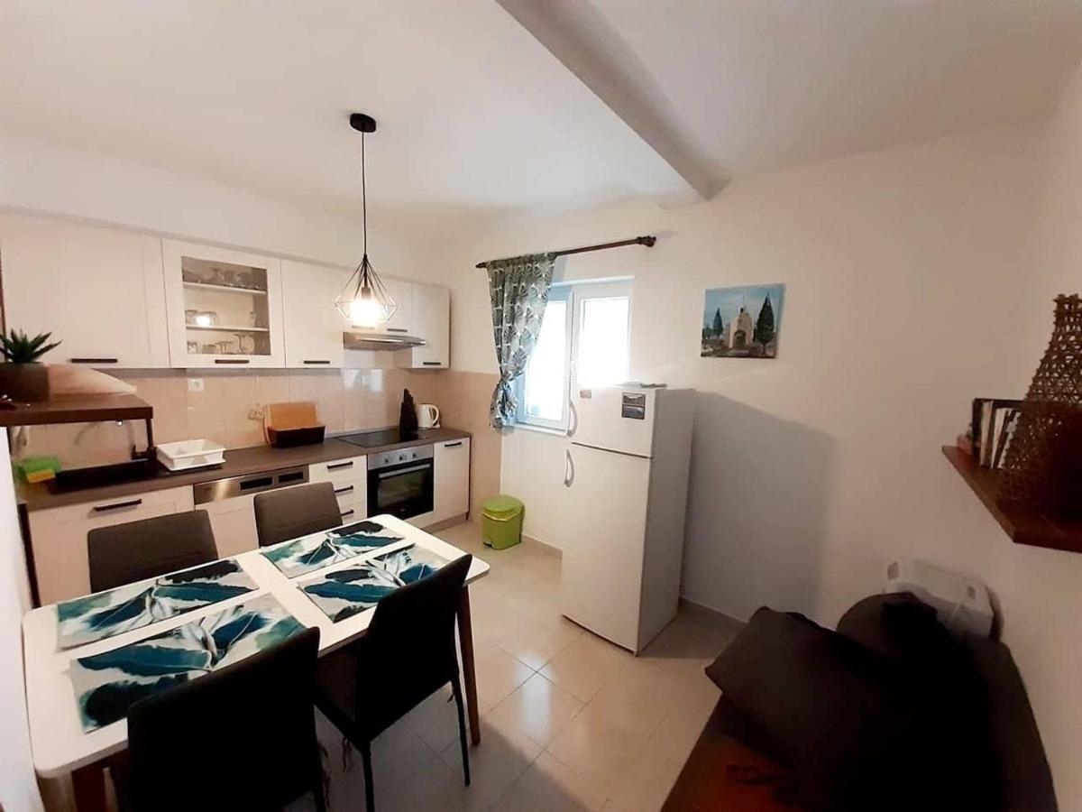 Apartment Luna Tribunj Tribunj  Bagian luar foto