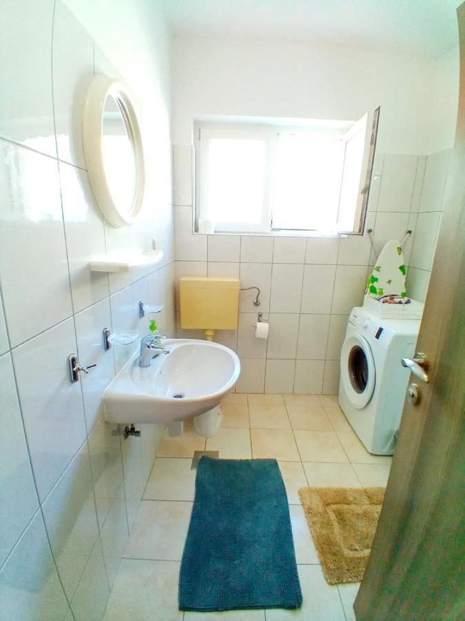 Apartment Luna Tribunj Tribunj  Bagian luar foto