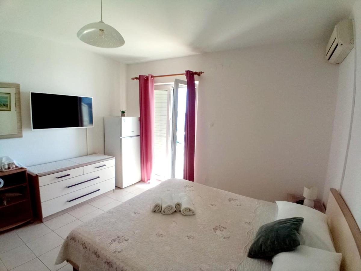 Apartment Luna Tribunj Tribunj  Bagian luar foto