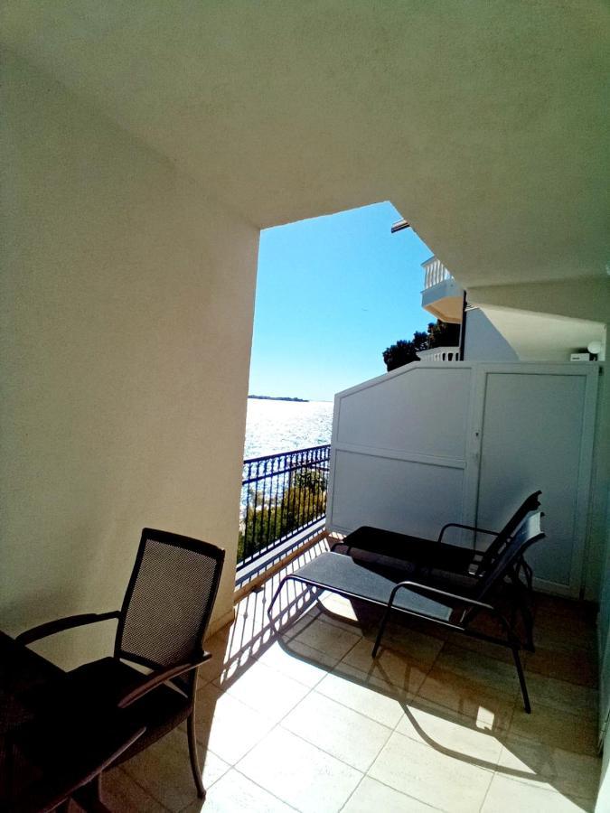 Apartment Luna Tribunj Tribunj  Bagian luar foto